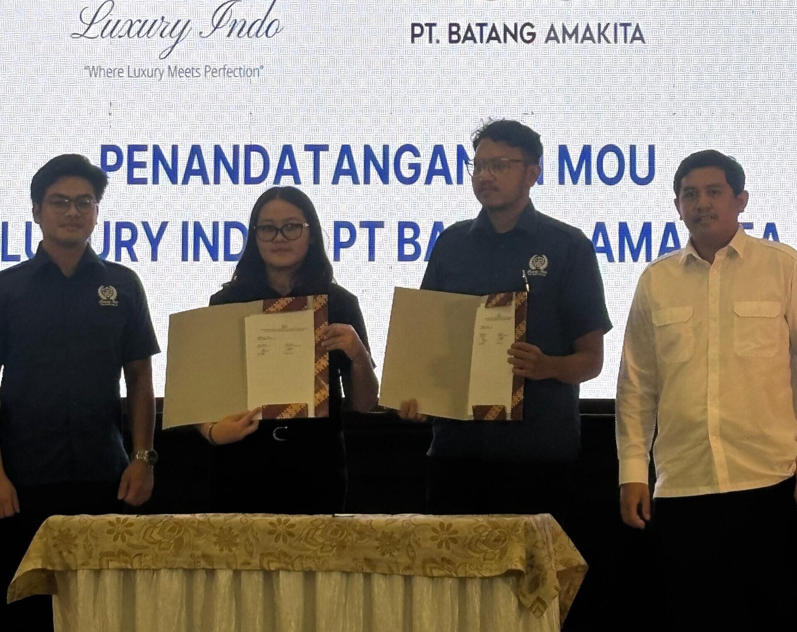 PT. Batang Amakita dalam Layanan Transportasi Udara