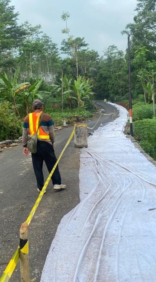 CV. Karya Dimas_Konstruksi Jalan 2025-04-22 at 02.00.48 (1)